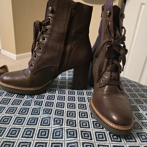 Naturalizer Brown Zip Boots